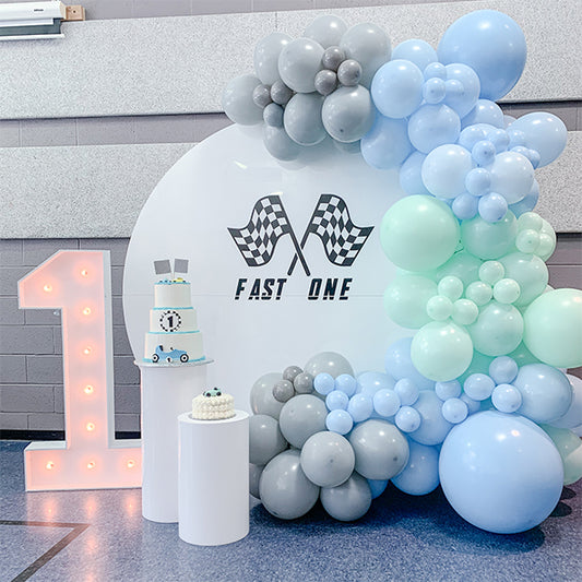 Fast ONE Balloon Decoration